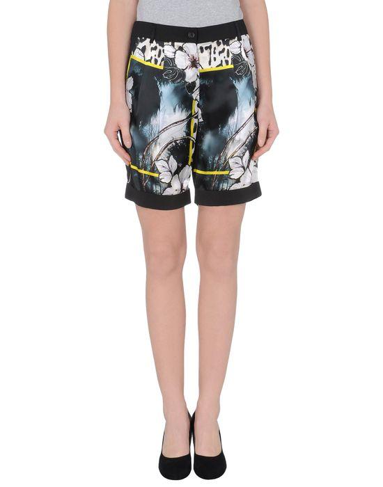 Бермуды  -  цвет