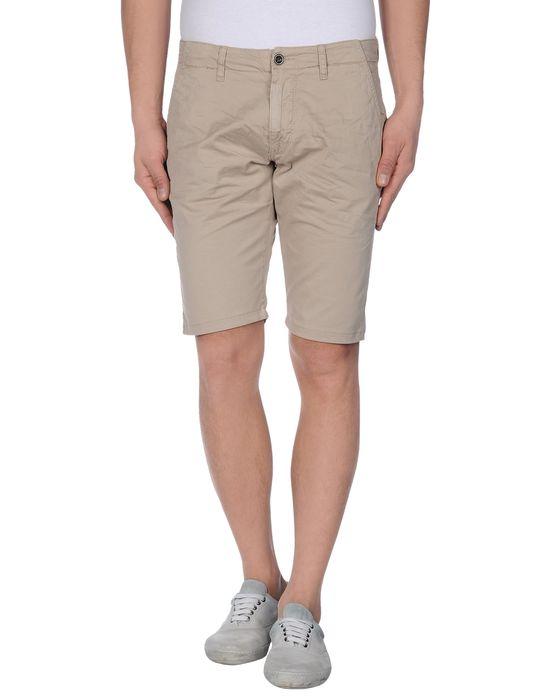 Бермуды  -  цвет