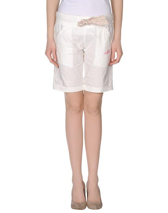 Бермуды  -  цвет