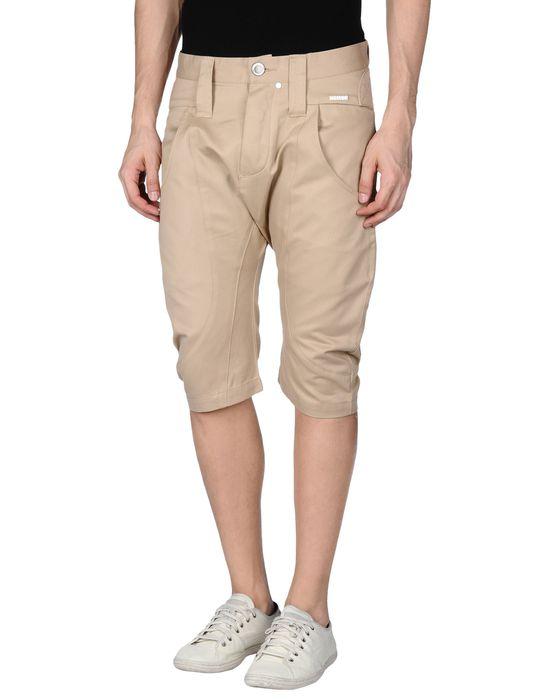 Бермуды  -  цвет