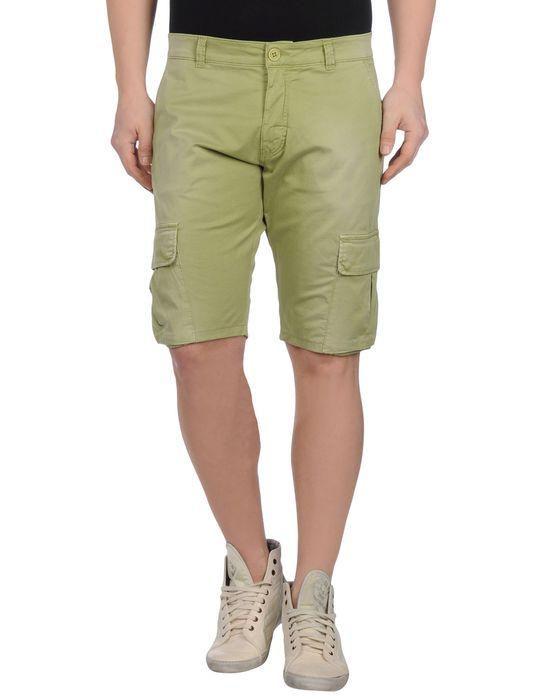 Бермуды  -  цвет