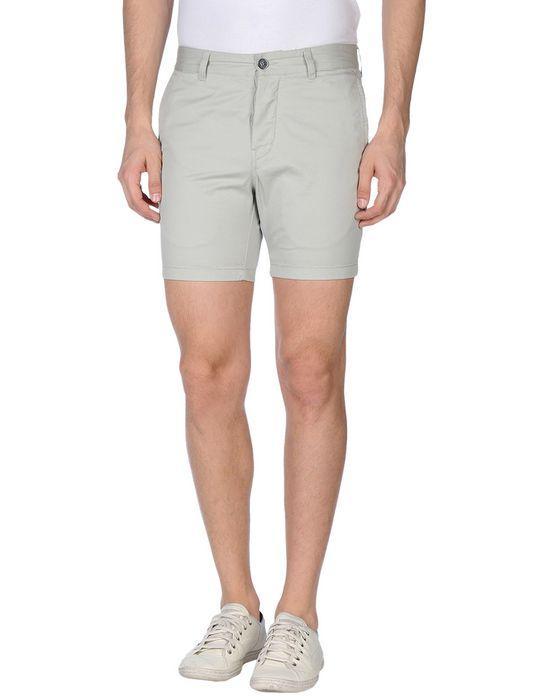 Бермуды  -  цвет