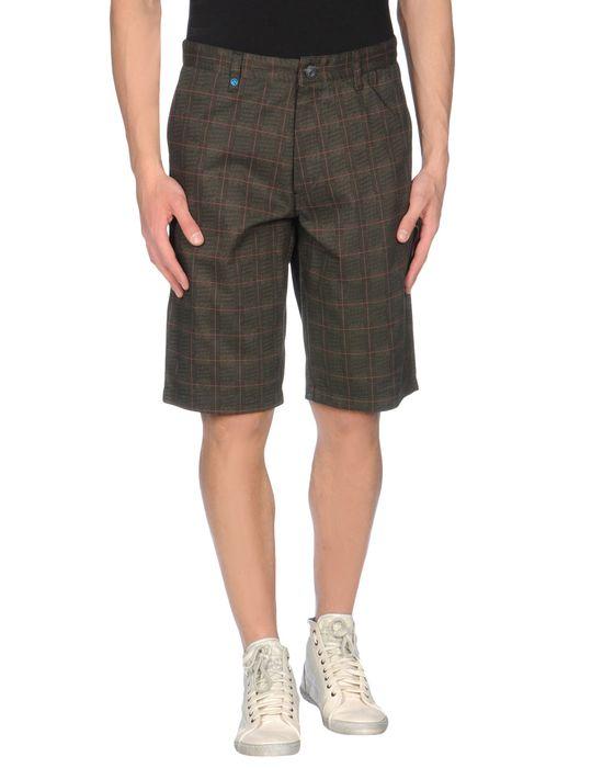 Бермуды  -  цвет