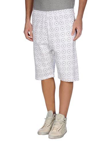 Бермуды  -  цвет