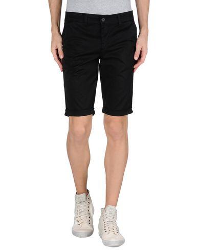 Бермуды  -  цвет