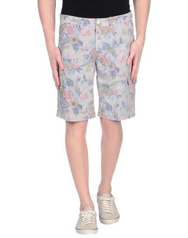 Бермуды  -  цвет