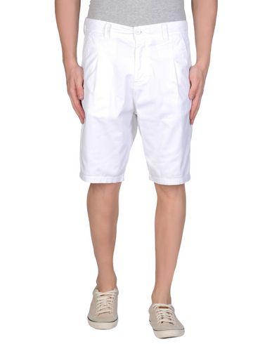 Бермуды  -  цвет