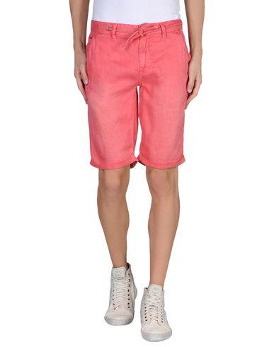 Бермуды  -  цвет