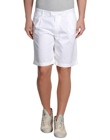 Бермуды  -  цвет