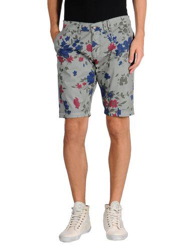 Бермуды  -  цвет