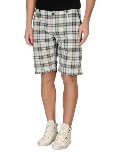 Бермуды  -  цвет