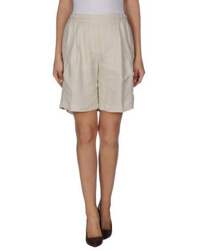 Бермуды  -  цвет