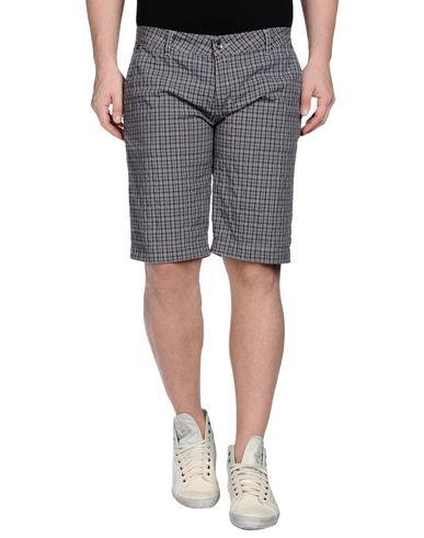 Бермуды  -  цвет