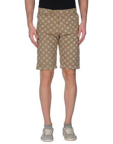 Бермуды  -  цвет