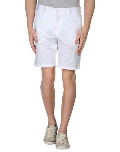 Бермуды  -  цвет