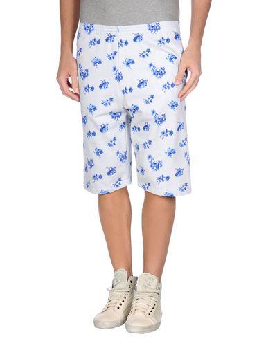 Бермуды  -  цвет