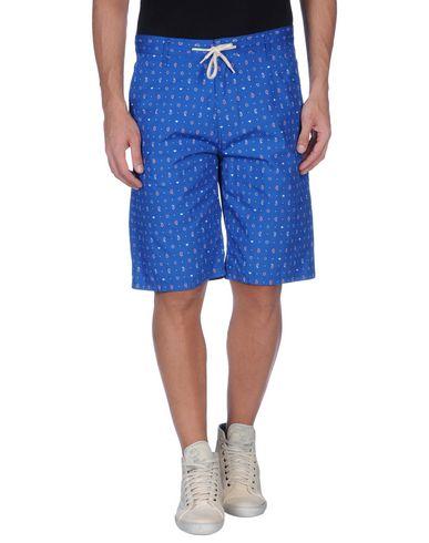 Бермуды  -  цвет