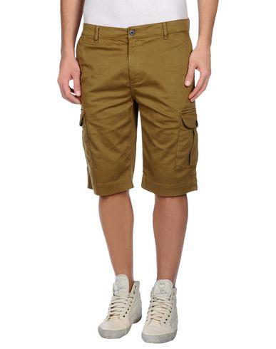 Бермуды  -  цвет