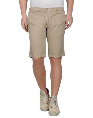 Бермуды  -  цвет