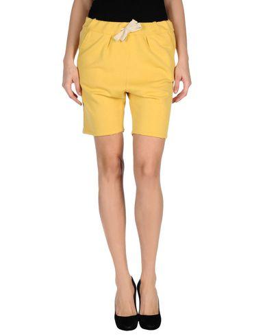 Бермуды  -  цвет