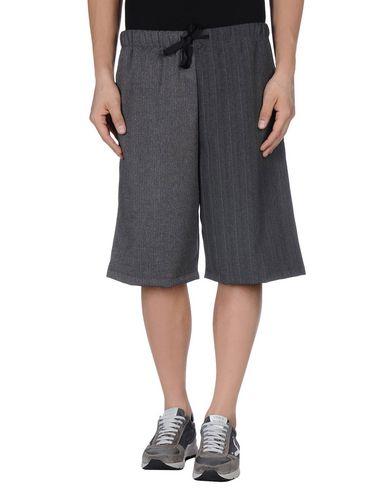 Бермуды  -  цвет