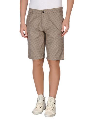 Бермуды  -  цвет