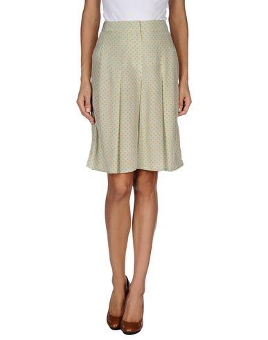 Бермуды  -  цвет