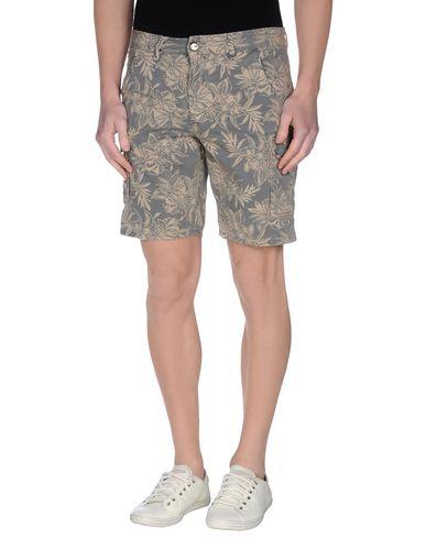 Бермуды  -  цвет