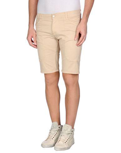 Бермуды  -  цвет