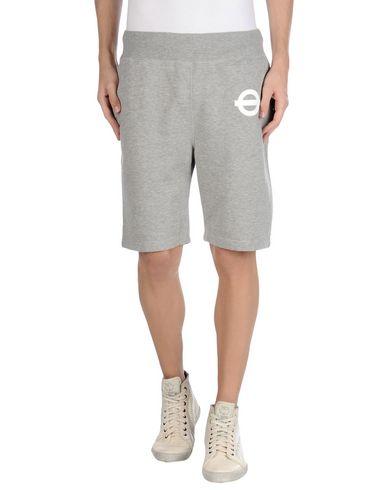 Бермуды  -  цвет