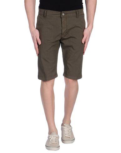 Бермуды  -  цвет