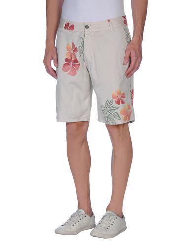 Бермуды  -  цвет