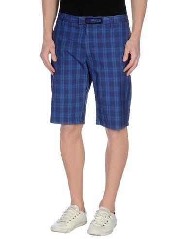 Бермуды  -  цвет