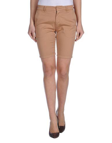 Бермуды  -  цвет