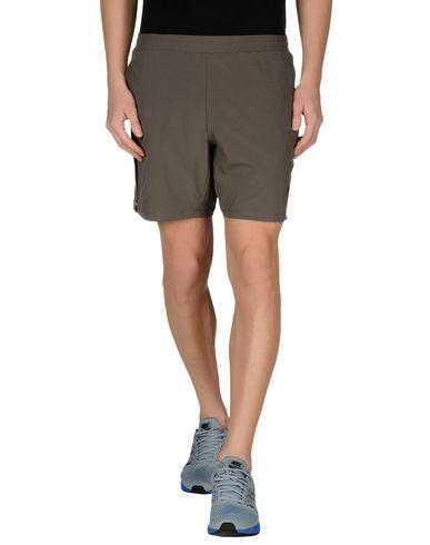 Бермуды  -  цвет