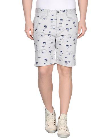 Бермуды  -  цвет