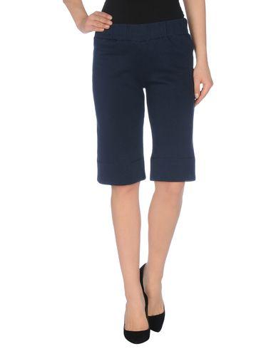 Бермуды  -  цвет