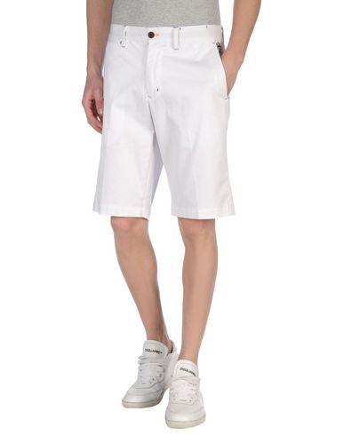 Бермуды  -  цвет