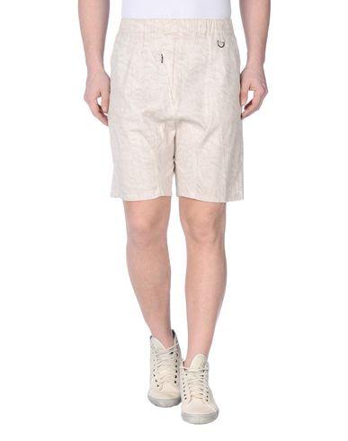 Бермуды  -  цвет