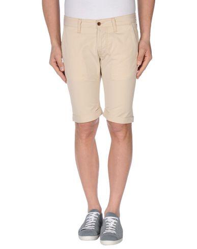 Бермуды  -  цвет