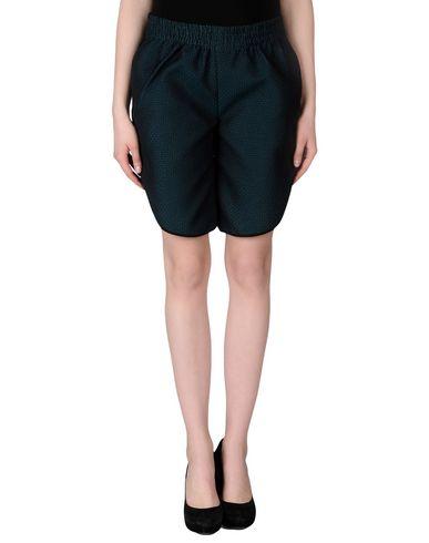 Бермуды  -  цвет