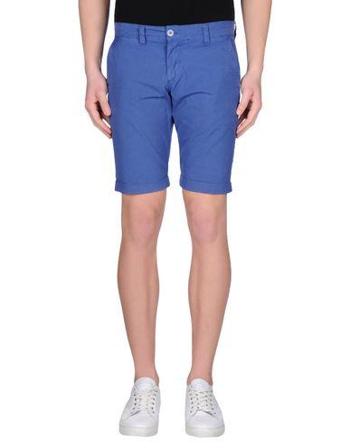 Бермуды  -  цвет