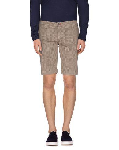 Бермуды  -  цвет