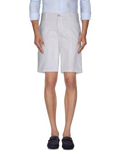 Бермуды  -  цвет