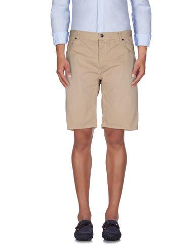 Бермуды  -  цвет