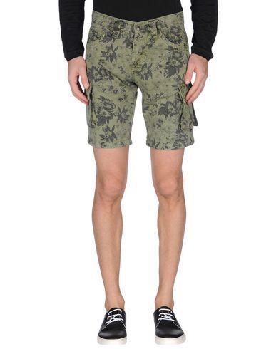 Бермуды  -  цвет