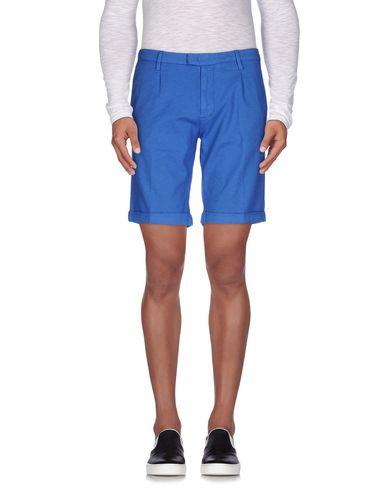 Бермуды  -  цвет