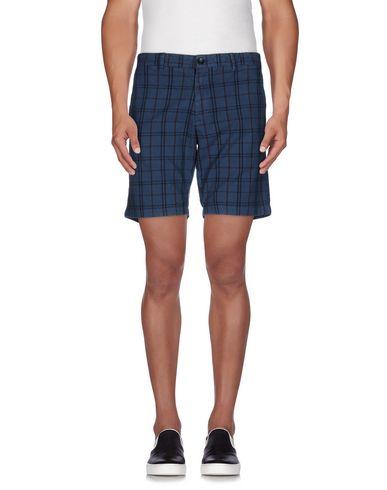 Бермуды  -  цвет