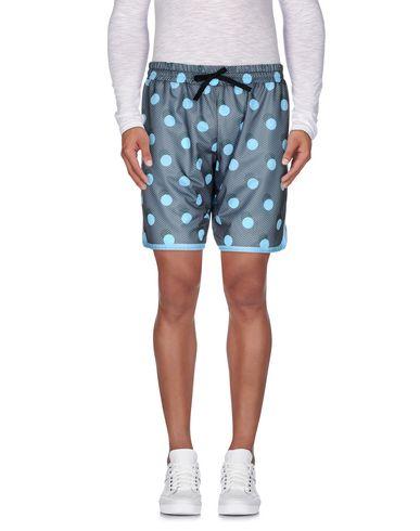 Бермуды  -  цвет