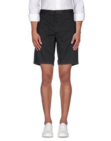 Бермуды  -  цвет